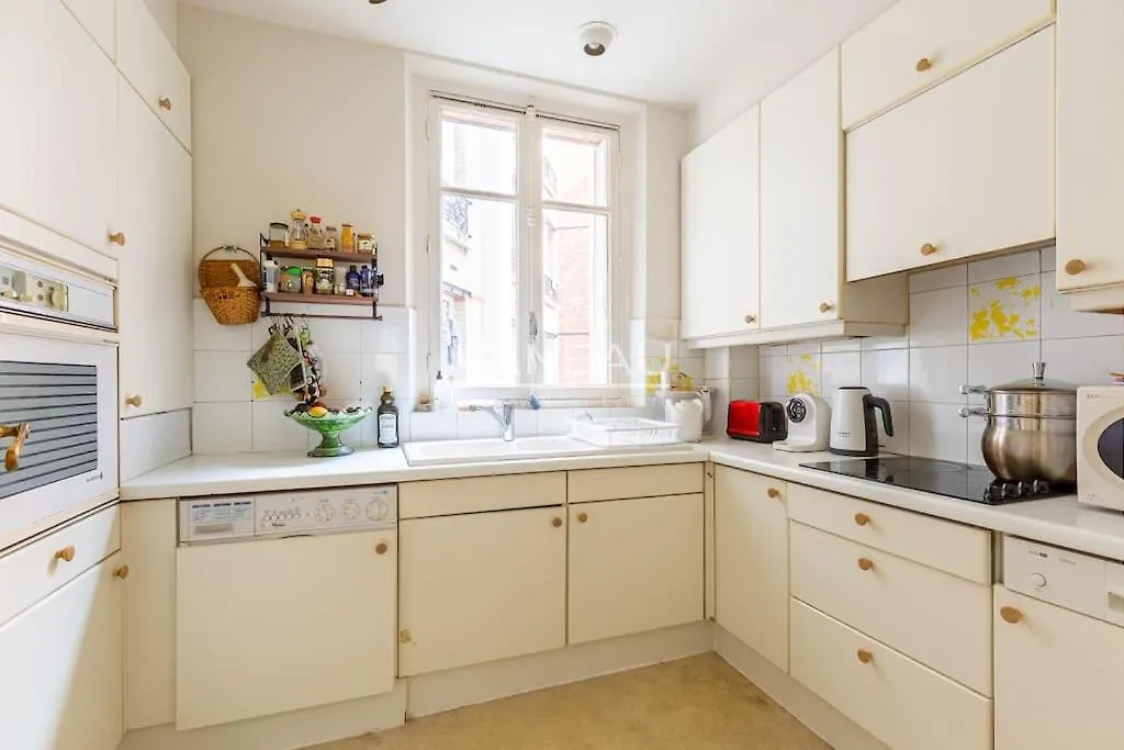 Superb Parisian Apartment  Paris
