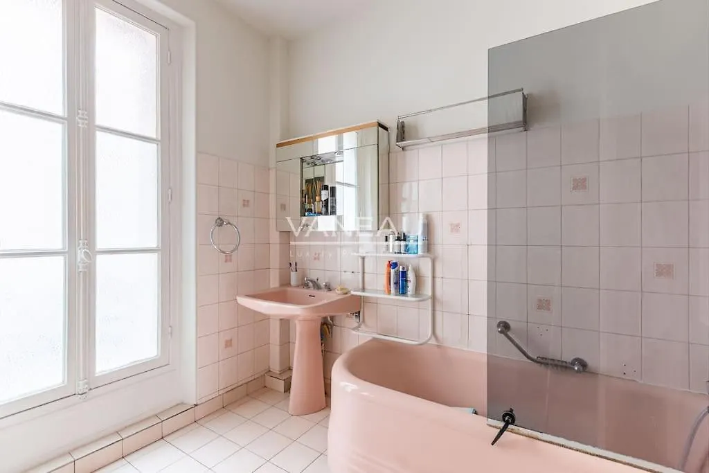 Superb Parisian Apartment 0*, Paris